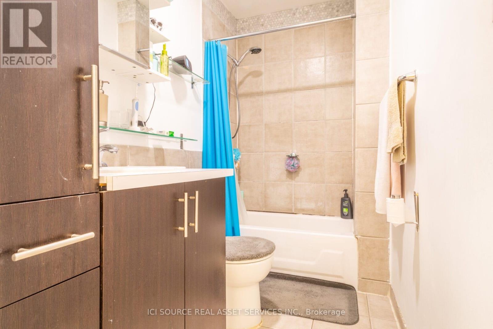 1 - 693 Euclid Avenue, Toronto, Ontario  M6G 2T8 - Photo 15 - C12633164