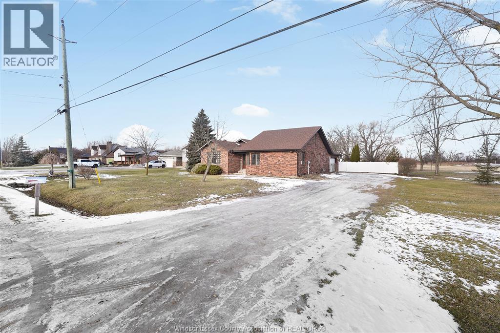 8710 Middle Side Rd., Mcgregor, Ontario N0R 1J0 - Photo 39 - 25031655