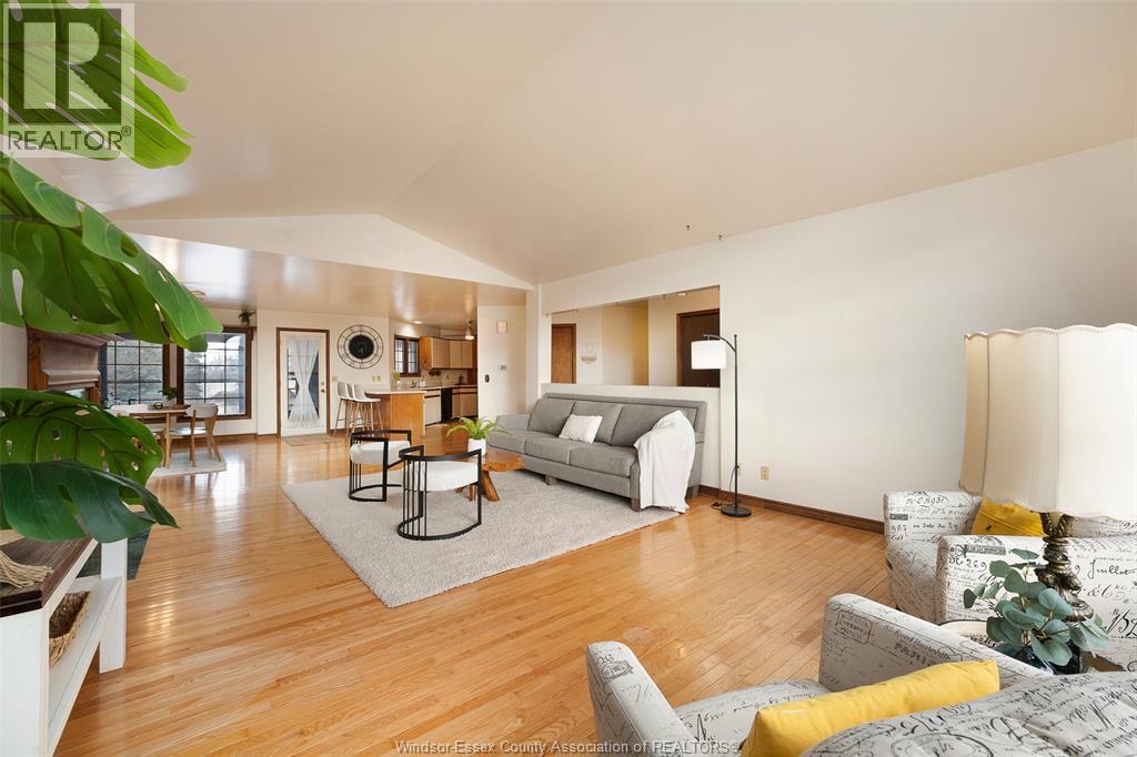 8710 Middle Side Rd., Mcgregor, Ontario N0R 1J0 - Photo 7 - 25031655