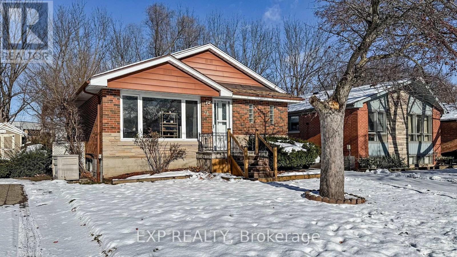 26 RAMSEY CRESCENT, Hamilton, Ontario