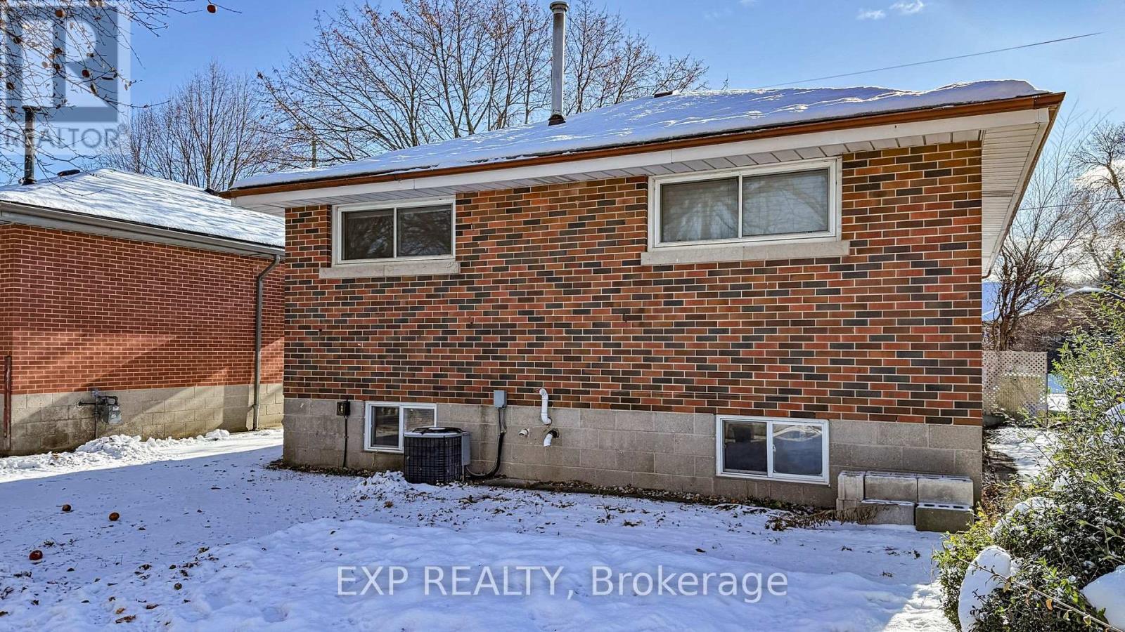 26 Ramsey Crescent, Hamilton (Ainslie Wood), Ontario  L8S 2N2 - Photo 43 - X12633160