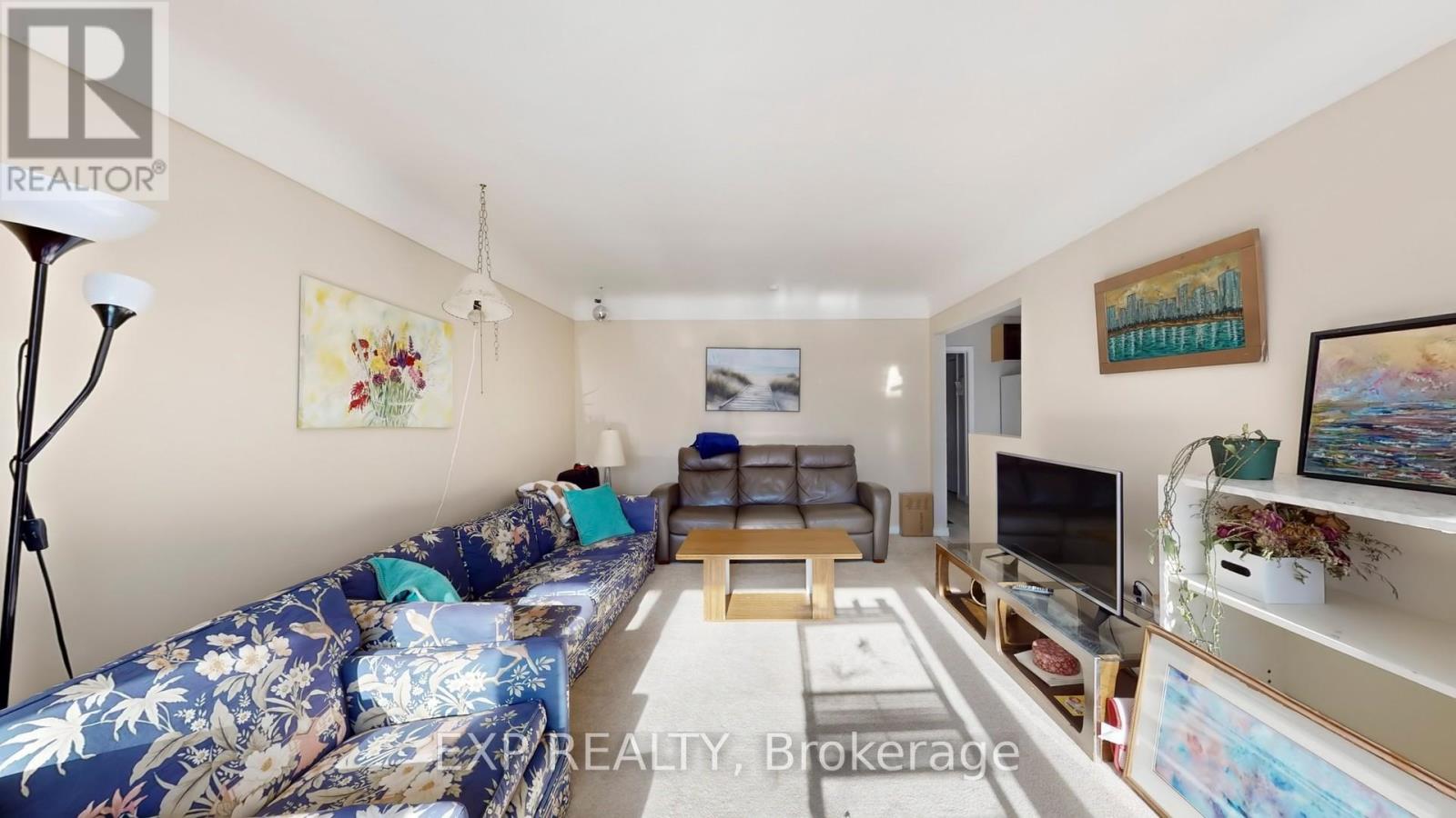 26 Ramsey Crescent, Hamilton (Ainslie Wood), Ontario  L8S 2N2 - Photo 5 - X12633160