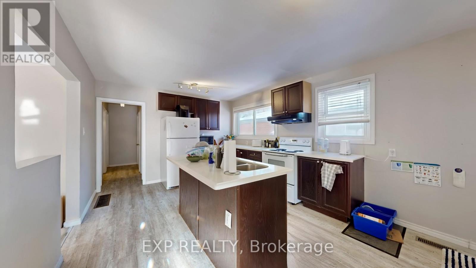 26 Ramsey Crescent, Hamilton (Ainslie Wood), Ontario  L8S 2N2 - Photo 9 - X12633160