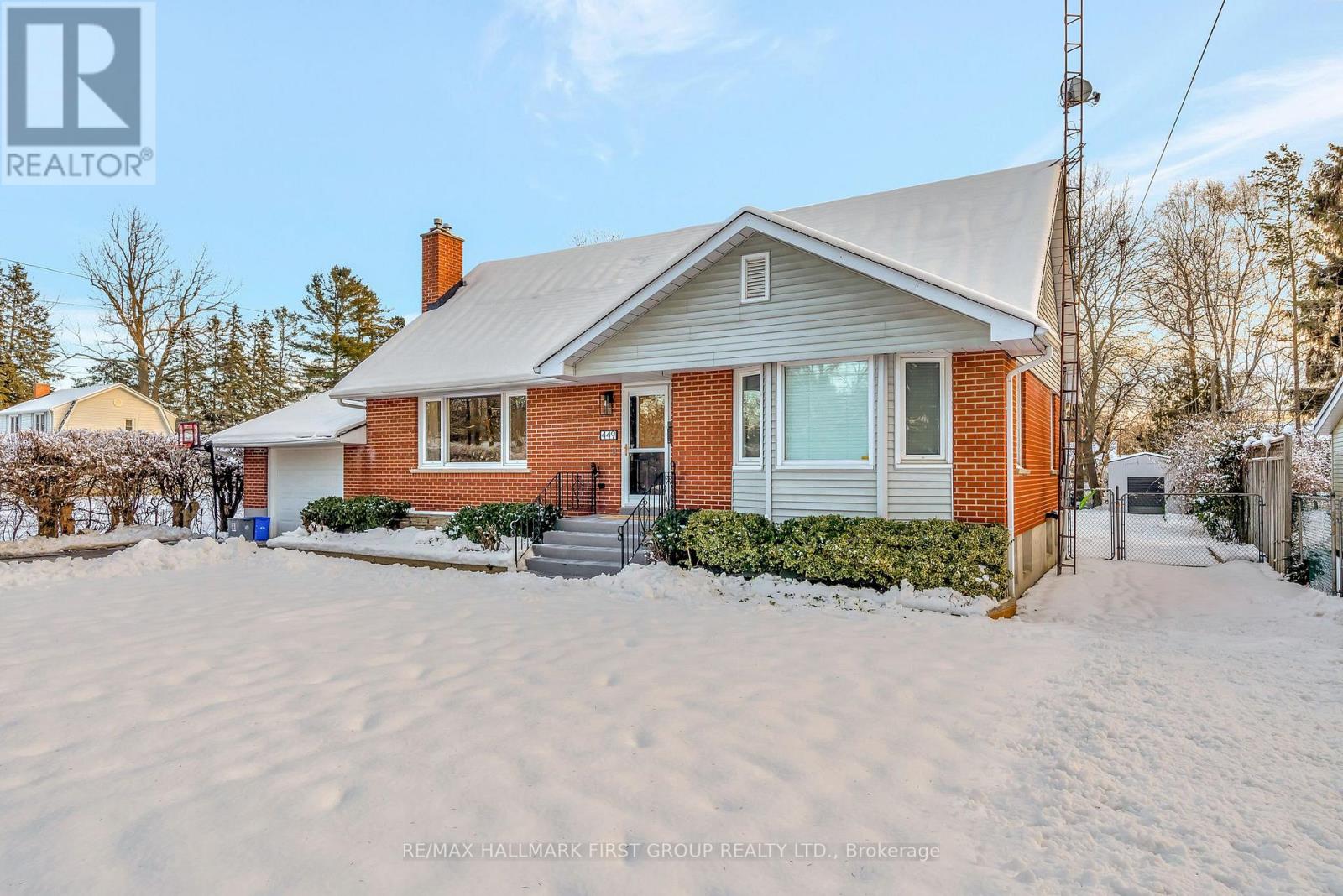 449 KING STREET E, Cobourg, Ontario