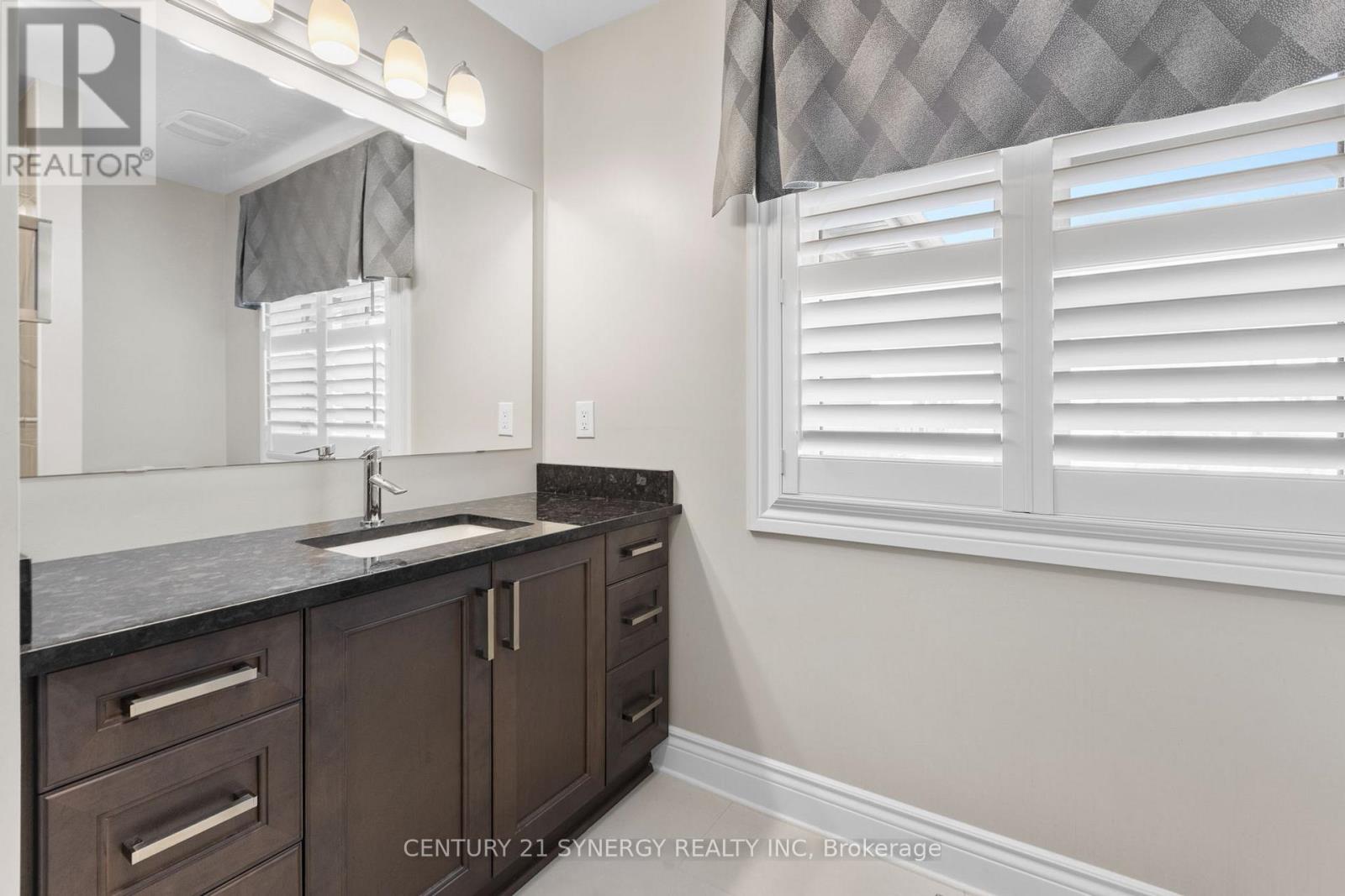 779 Fiddlehead Street, Ottawa, Ontario  K1T 0N1 - Photo 33 - X12633180