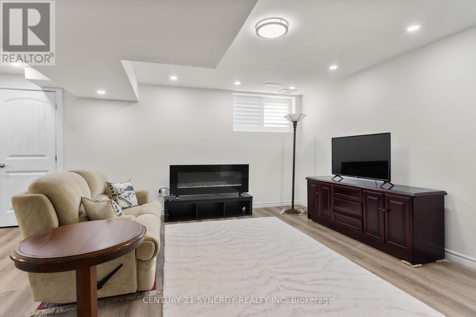 779 Fiddlehead Street, Ottawa, Ontario  K1T 0N1 - Photo 35 - X12633180