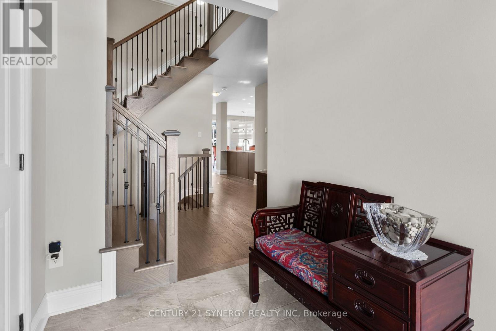 779 Fiddlehead Street, Ottawa, Ontario  K1T 0N1 - Photo 4 - X12633180