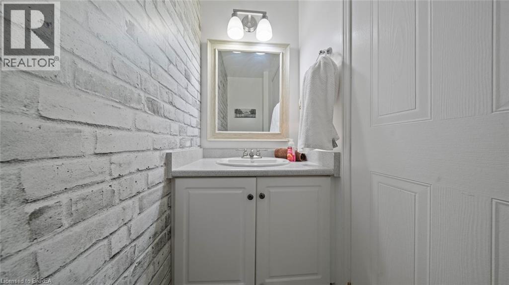 128 Mcmeeken Drive, Cambridge, Ontario  N3C 4E7 - Photo 6 - 40792107