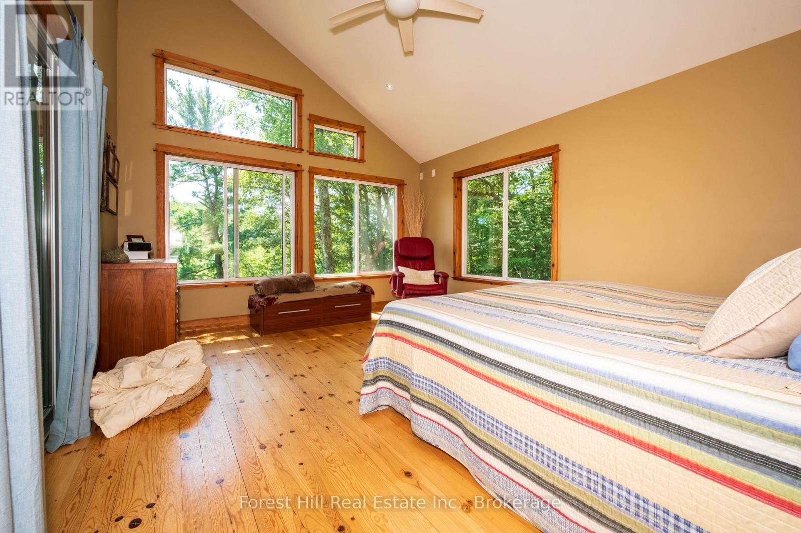 1289 Delbrooke Road, Lake Of Bays, Ontario  P0H 1H0 - Photo 25 - X12454411
