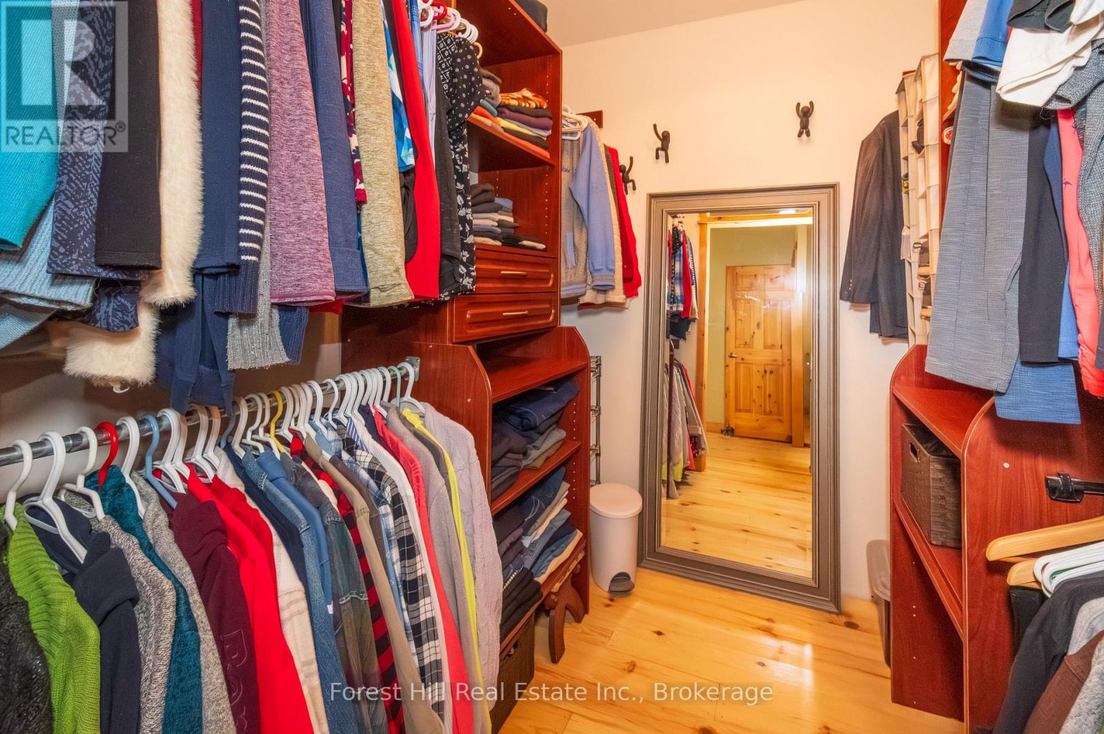 1289 Delbrooke Road, Lake Of Bays, Ontario  P0H 1H0 - Photo 34 - X12454411