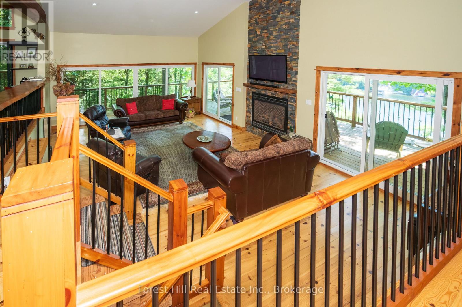 1289 Delbrooke Road, Lake Of Bays, Ontario  P0H 1H0 - Photo 16 - X12454411