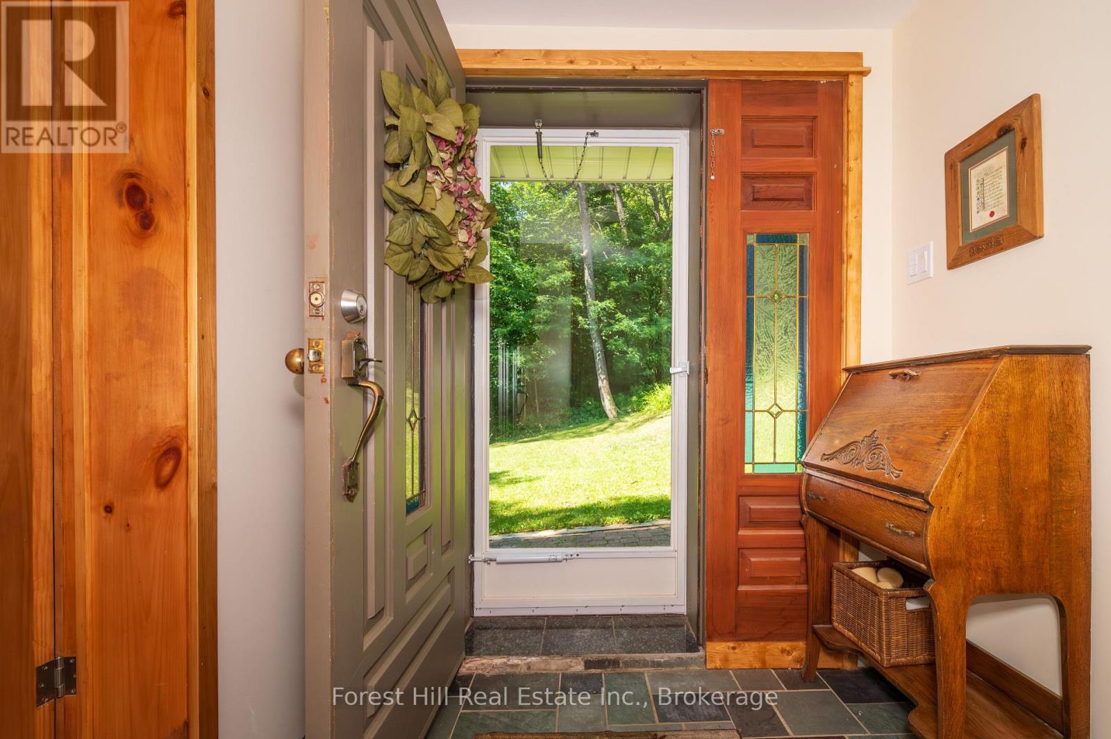 1289 Delbrooke Road, Lake Of Bays, Ontario  P0H 1H0 - Photo 8 - X12454411