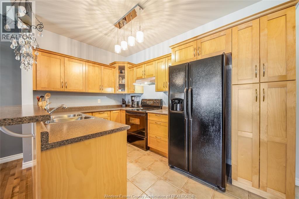 11924 Cobblestone Crescent, Windsor, Ontario N8P 1T7 - Photo 10 - 25031618