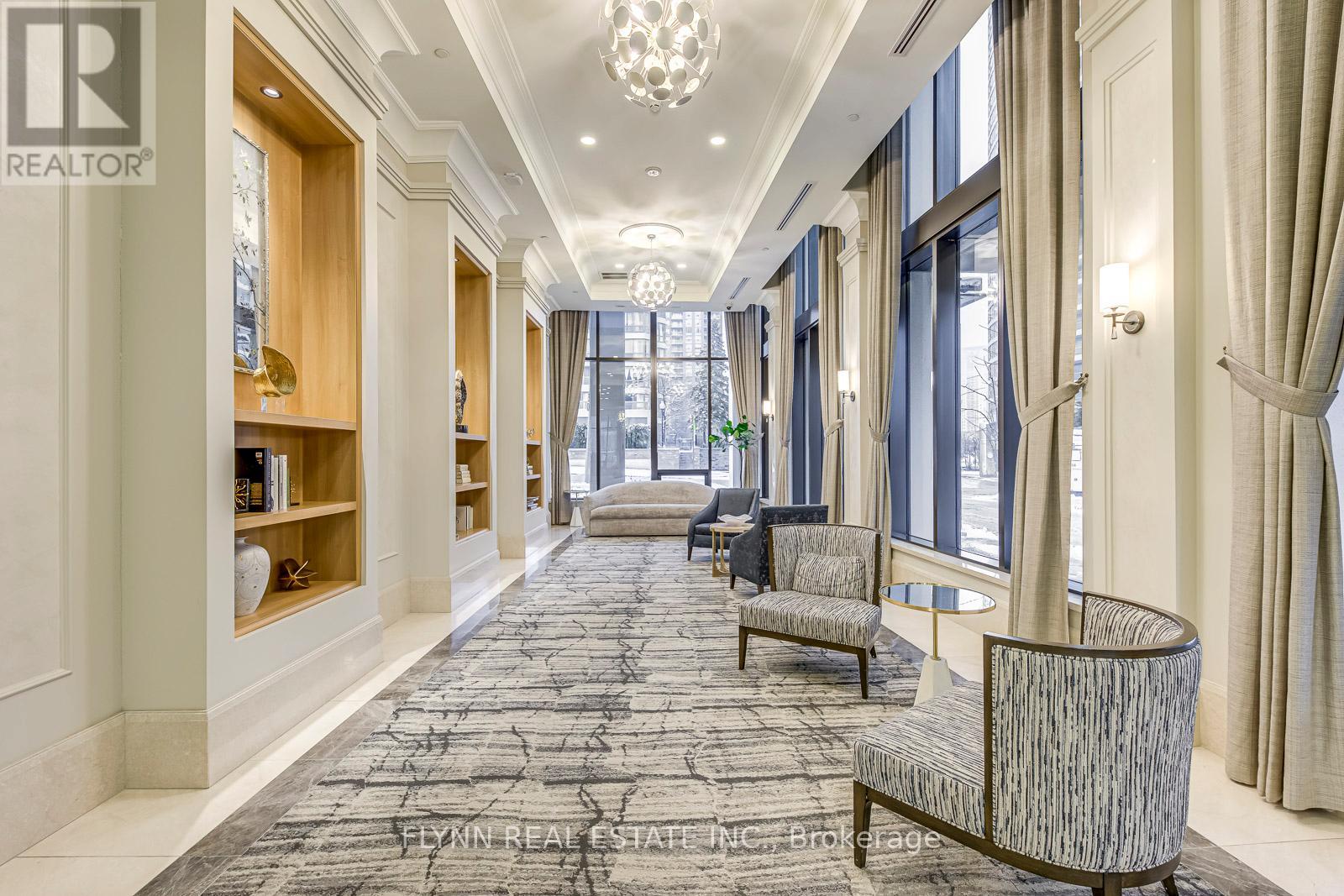 2001 - 36 Elm Drive W, Mississauga (City Centre), Ontario  L5B 0N3 - Photo 5 - W12633174