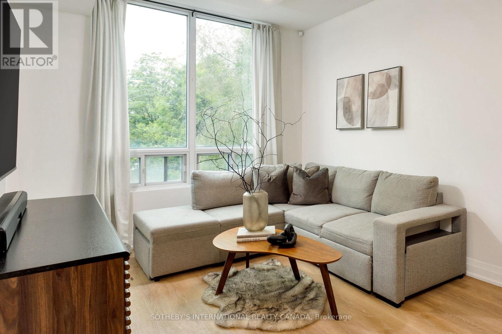 201 - 3391 Bloor Street W, Toronto, Ontario  M8X 1G3 - Photo 10 - W12633176