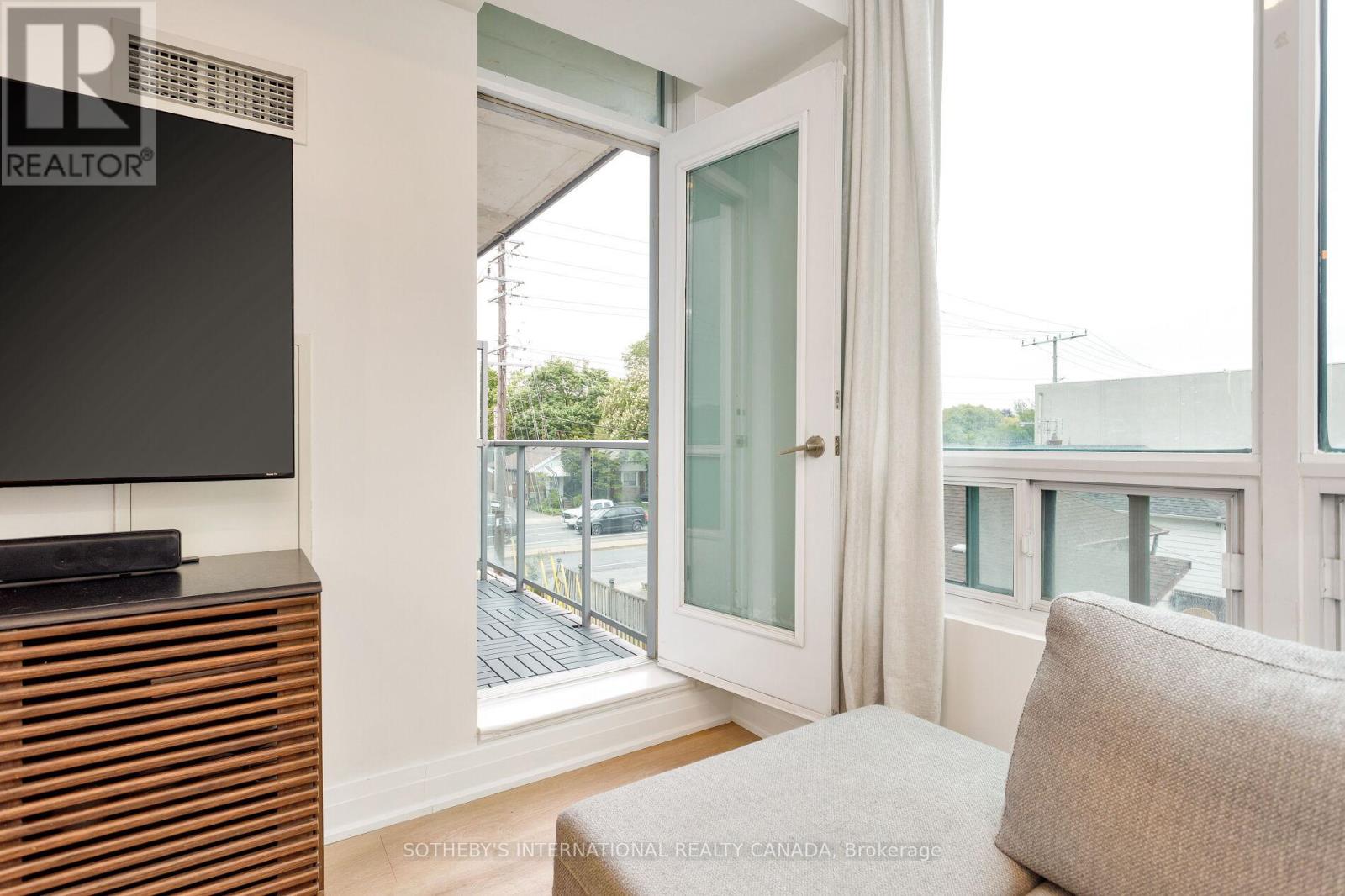 201 - 3391 Bloor Street W, Toronto, Ontario  M8X 1G3 - Photo 12 - W12633176