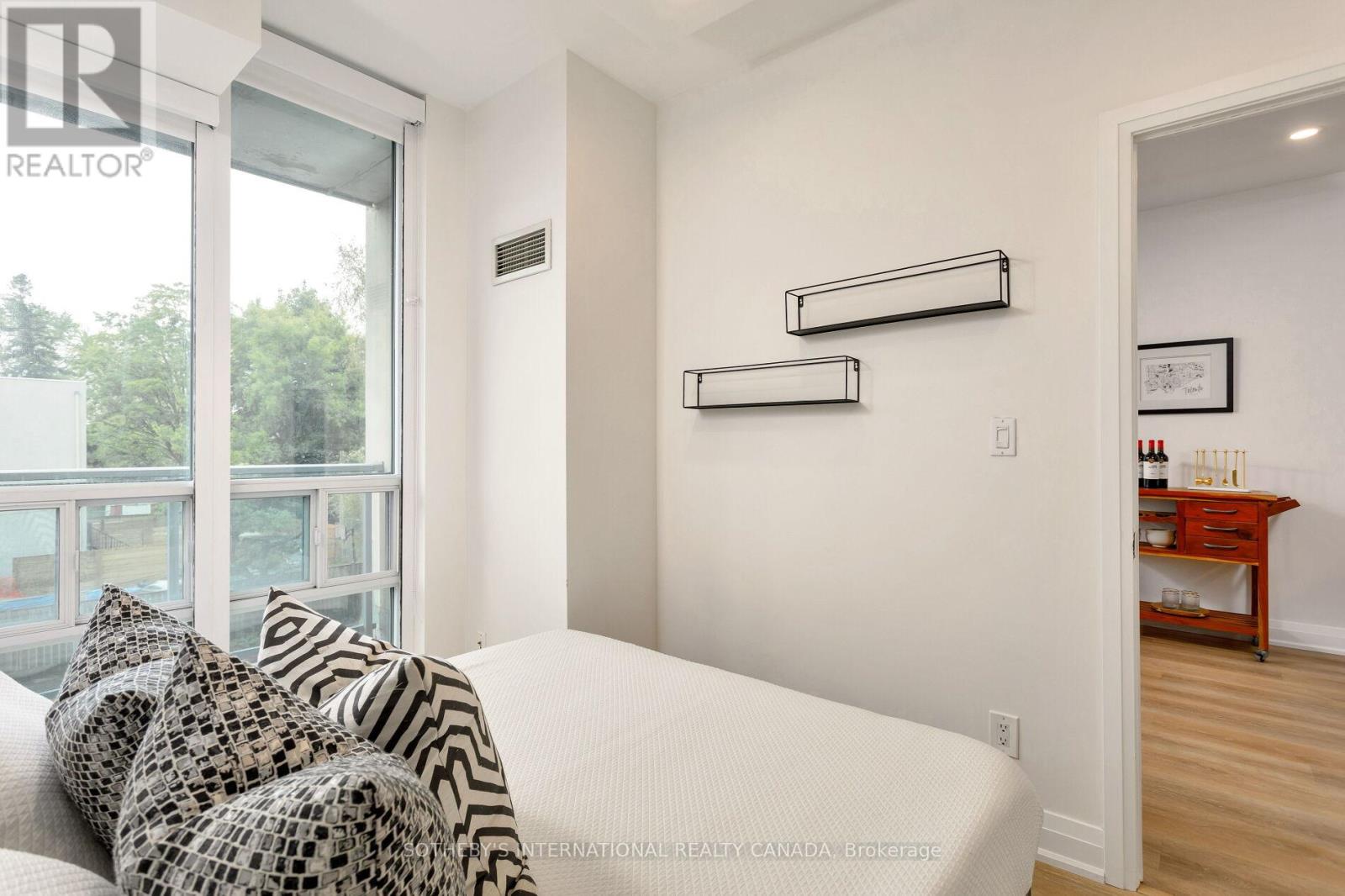 201 - 3391 Bloor Street W, Toronto, Ontario  M8X 1G3 - Photo 19 - W12633176