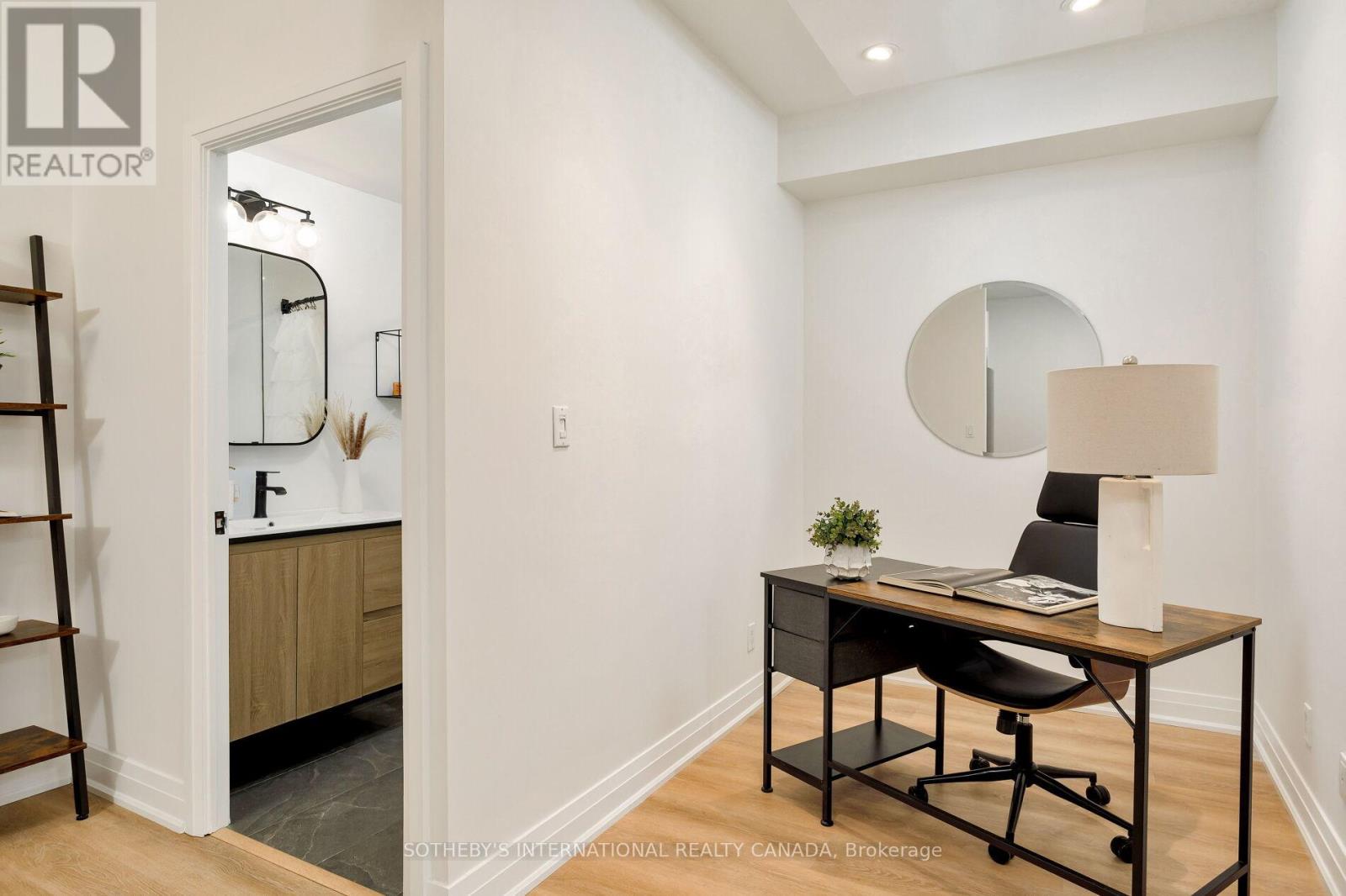 201 - 3391 Bloor Street W, Toronto, Ontario  M8X 1G3 - Photo 24 - W12633176