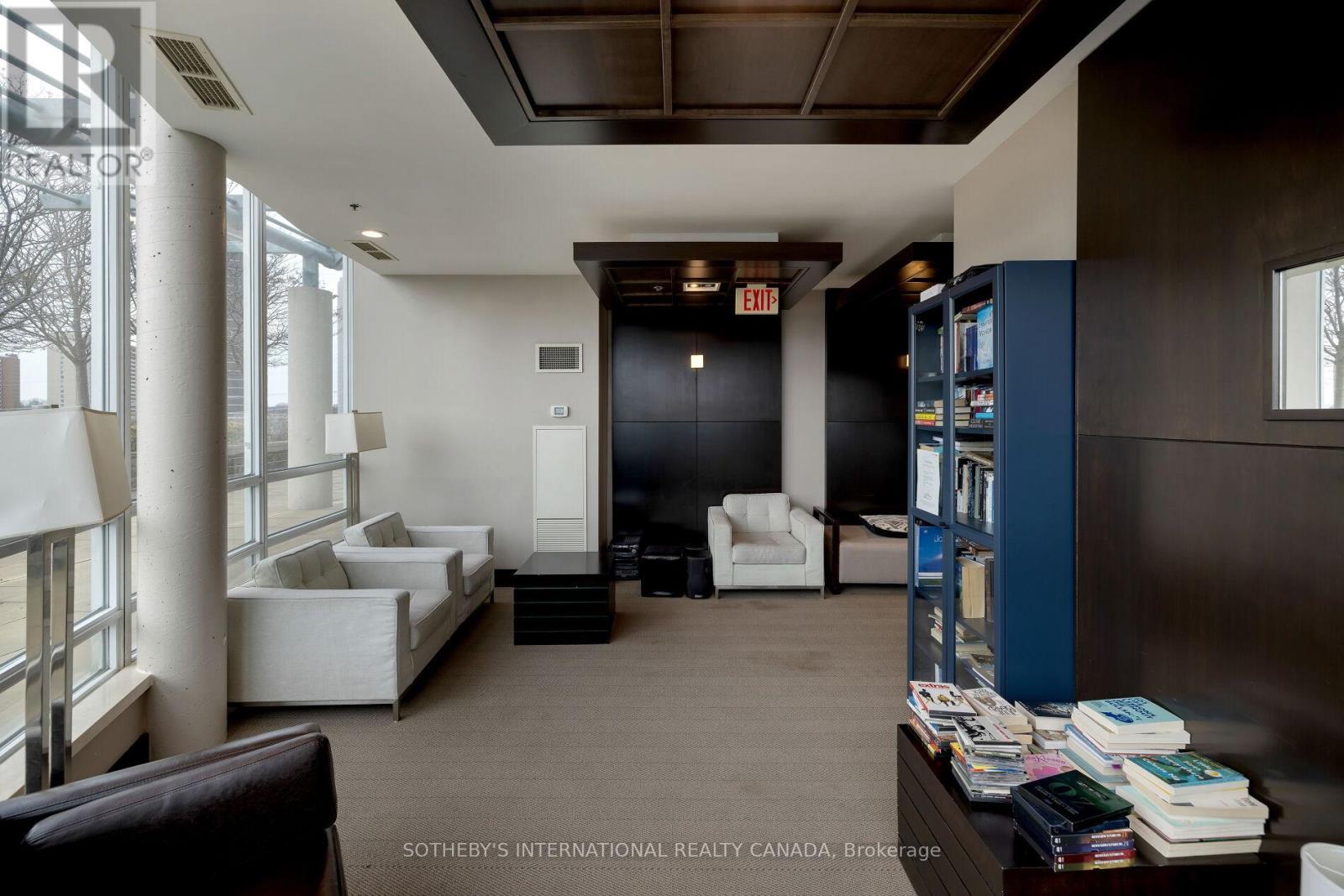 201 - 3391 Bloor Street W, Toronto, Ontario  M8X 1G3 - Photo 30 - W12633176