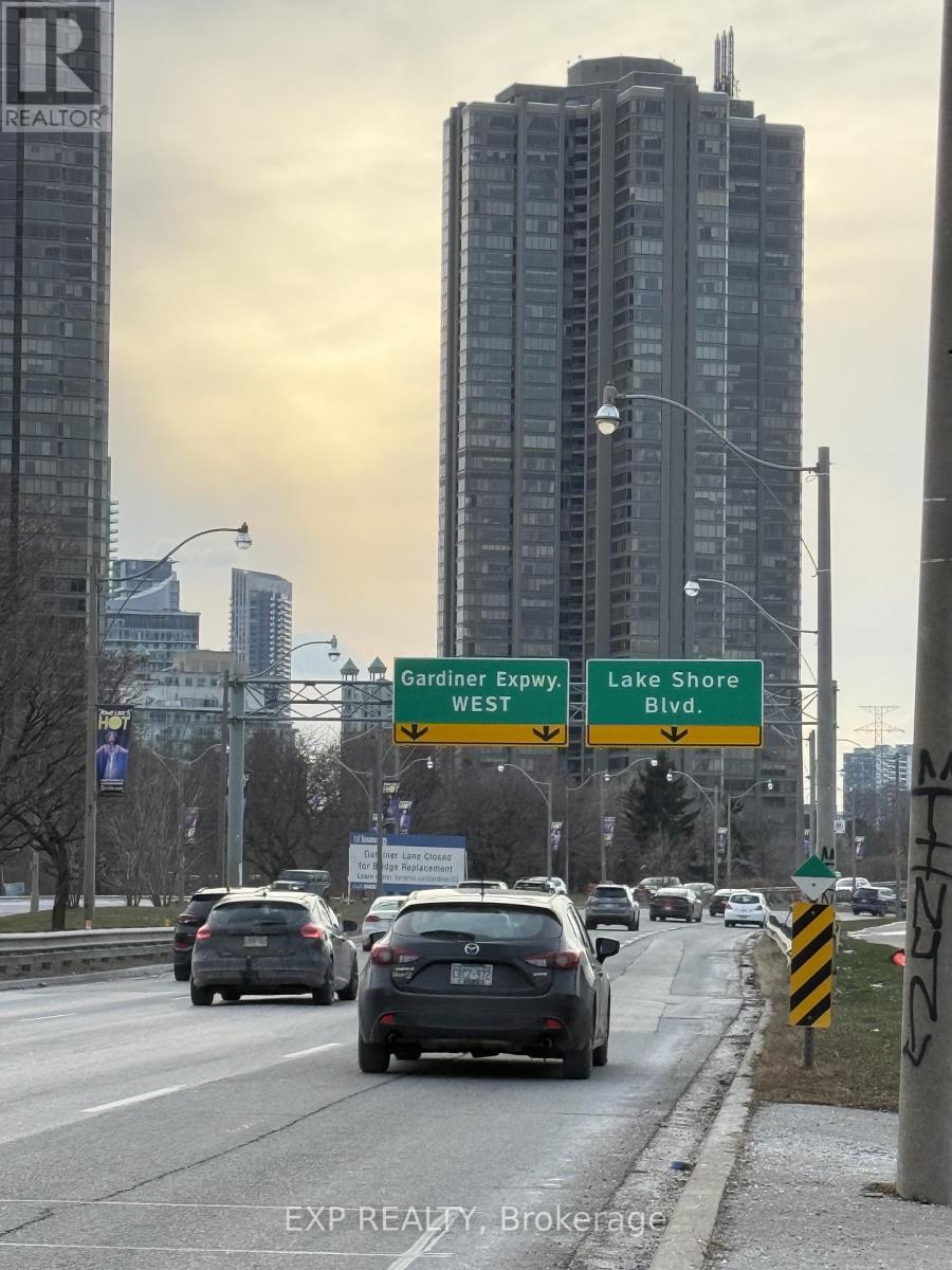 2305 - 1928 Lake Shore Boulevard W, Toronto (South Parkdale), Ontario  M6S 0B1 - Photo 33 - W12633178