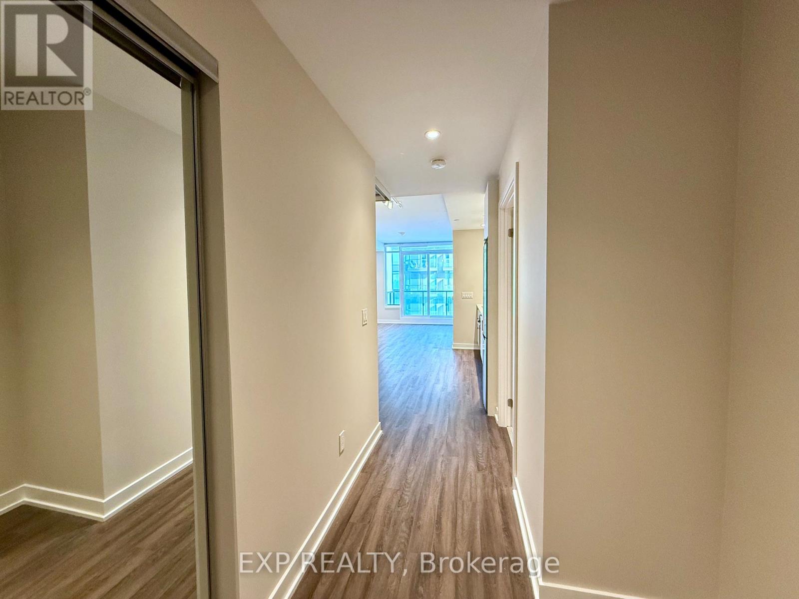 2305 - 1928 Lake Shore Boulevard W, Toronto (South Parkdale), Ontario  M6S 0B1 - Photo 5 - W12633178