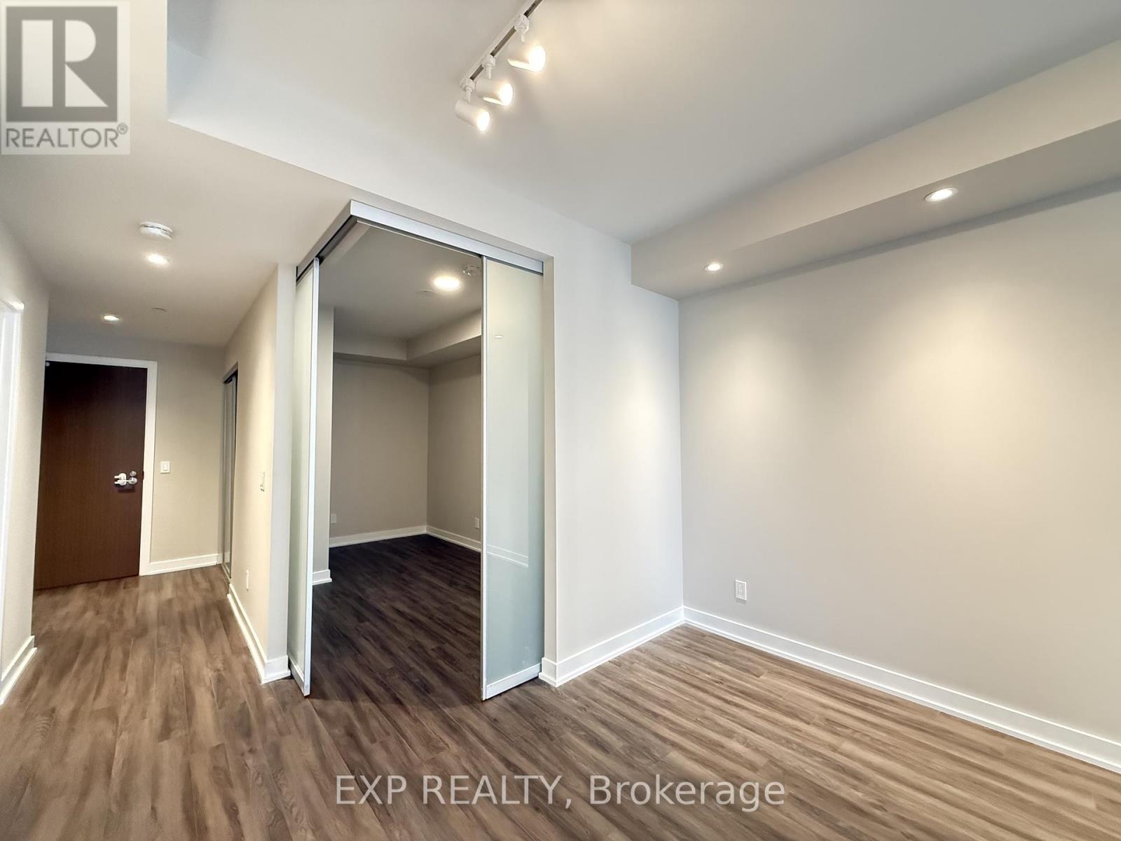 2305 - 1928 Lake Shore Boulevard W, Toronto (South Parkdale), Ontario  M6S 0B1 - Photo 7 - W12633178