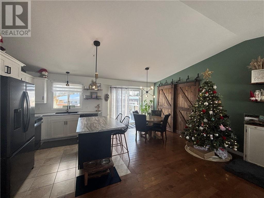 3099 Anizette Street, Chelmsford, Ontario  P0M 1L0 - Photo 12 - 2125904