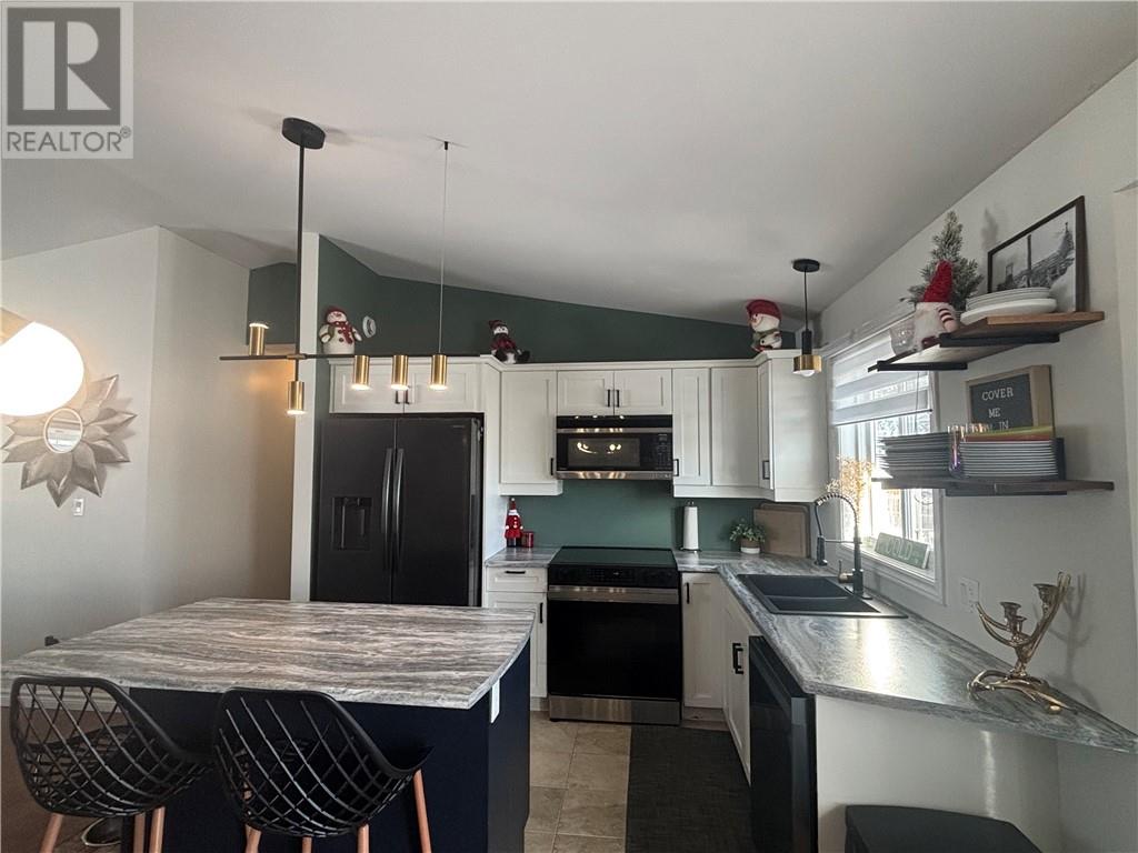 3099 Anizette Street, Chelmsford, Ontario  P0M 1L0 - Photo 13 - 2125904