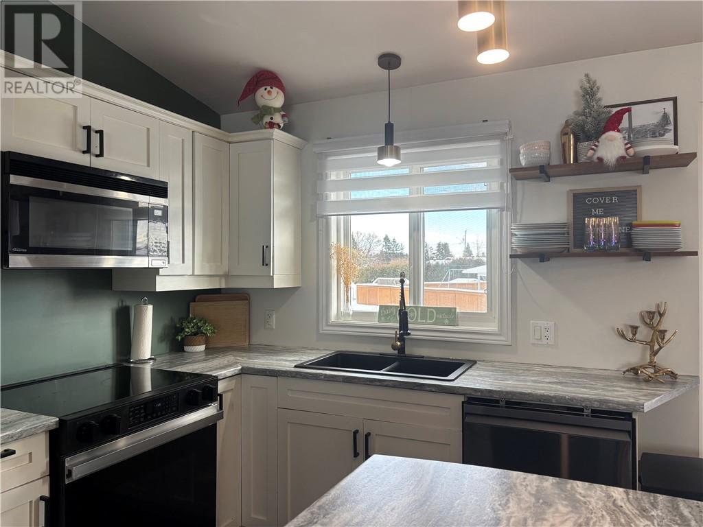 3099 Anizette Street, Chelmsford, Ontario  P0M 1L0 - Photo 15 - 2125904