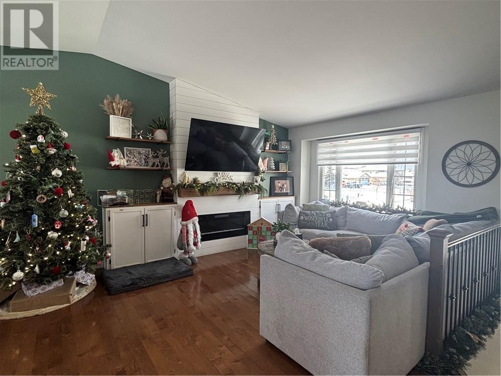 3099 Anizette Street, Chelmsford, Ontario  P0M 1L0 - Photo 9 - 2125904