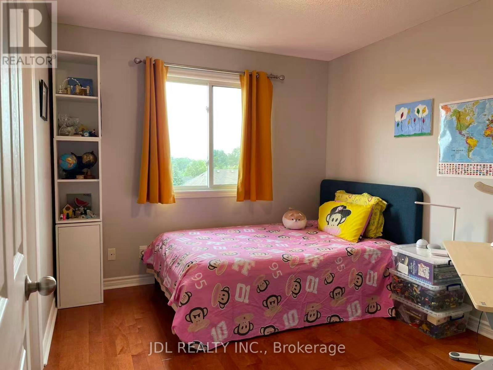 394 Berryhill Drive W, London North, Ontario  N5X 4L4 - Photo 8 - X12633184