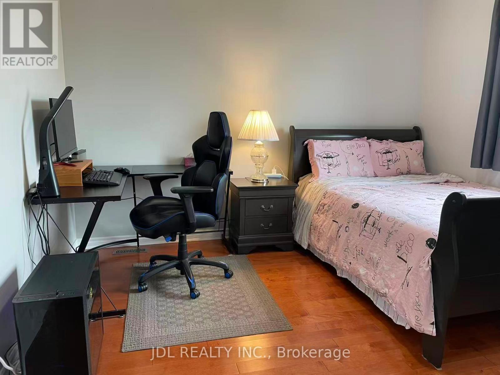 394 Berryhill Drive W, London North, Ontario  N5X 4L4 - Photo 9 - X12633184