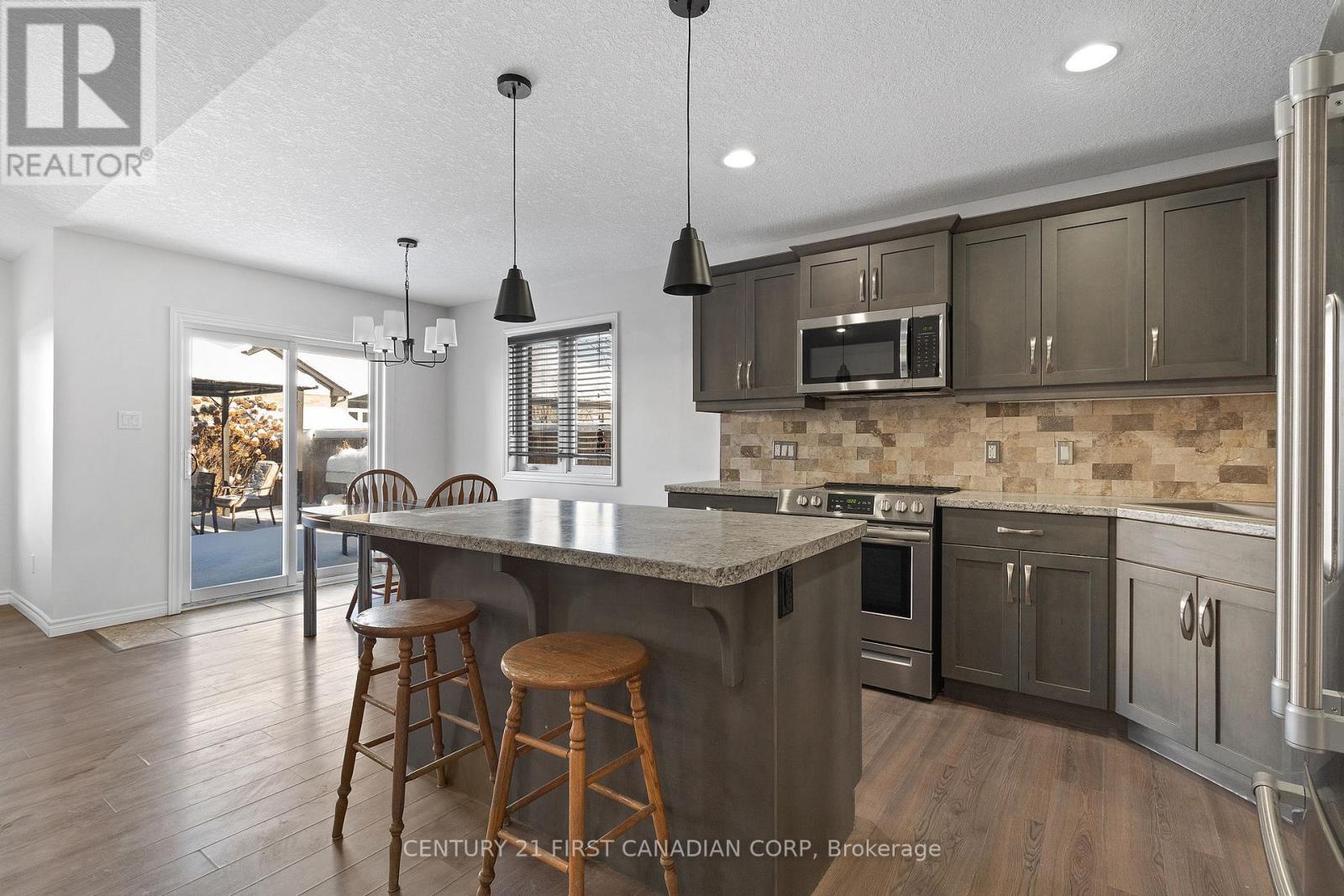 46 Westlake Drive, St. Thomas, Ontario  N5P 0C6 - Photo 13 - X12633210