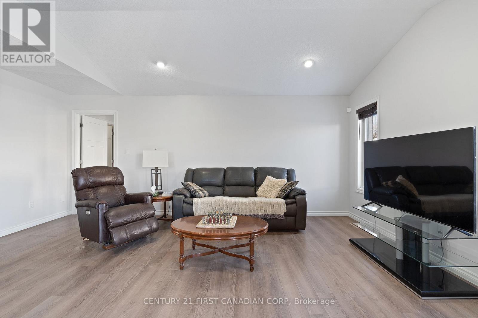 46 Westlake Drive, St. Thomas, Ontario  N5P 0C6 - Photo 22 - X12633210