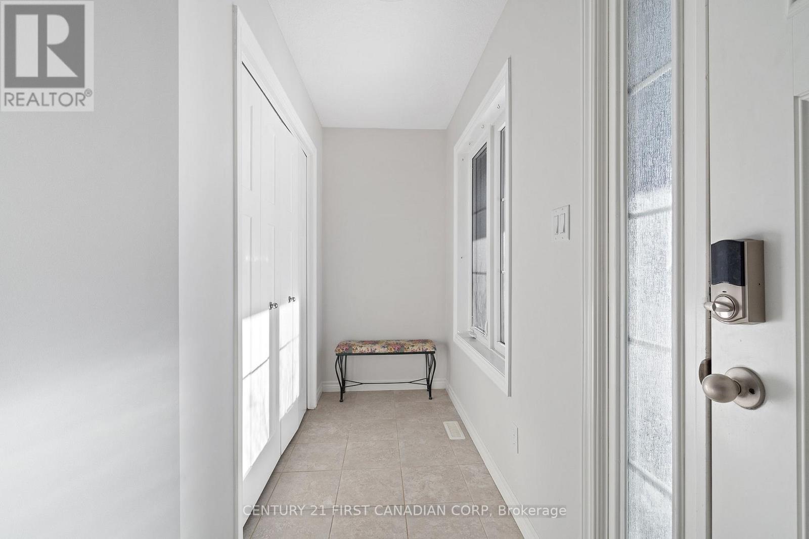 46 Westlake Drive, St. Thomas, Ontario  N5P 0C6 - Photo 6 - X12633210