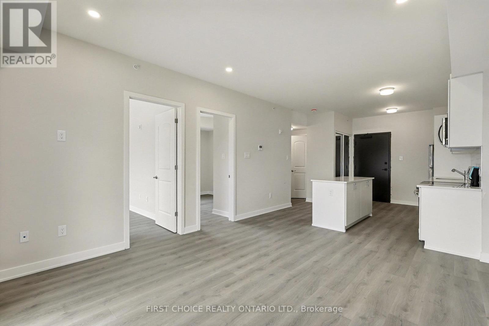 313 - 3600 Brian Coburn Boulevard, Ottawa, Ontario  K4A 3W4 - Photo 3 - X12633196