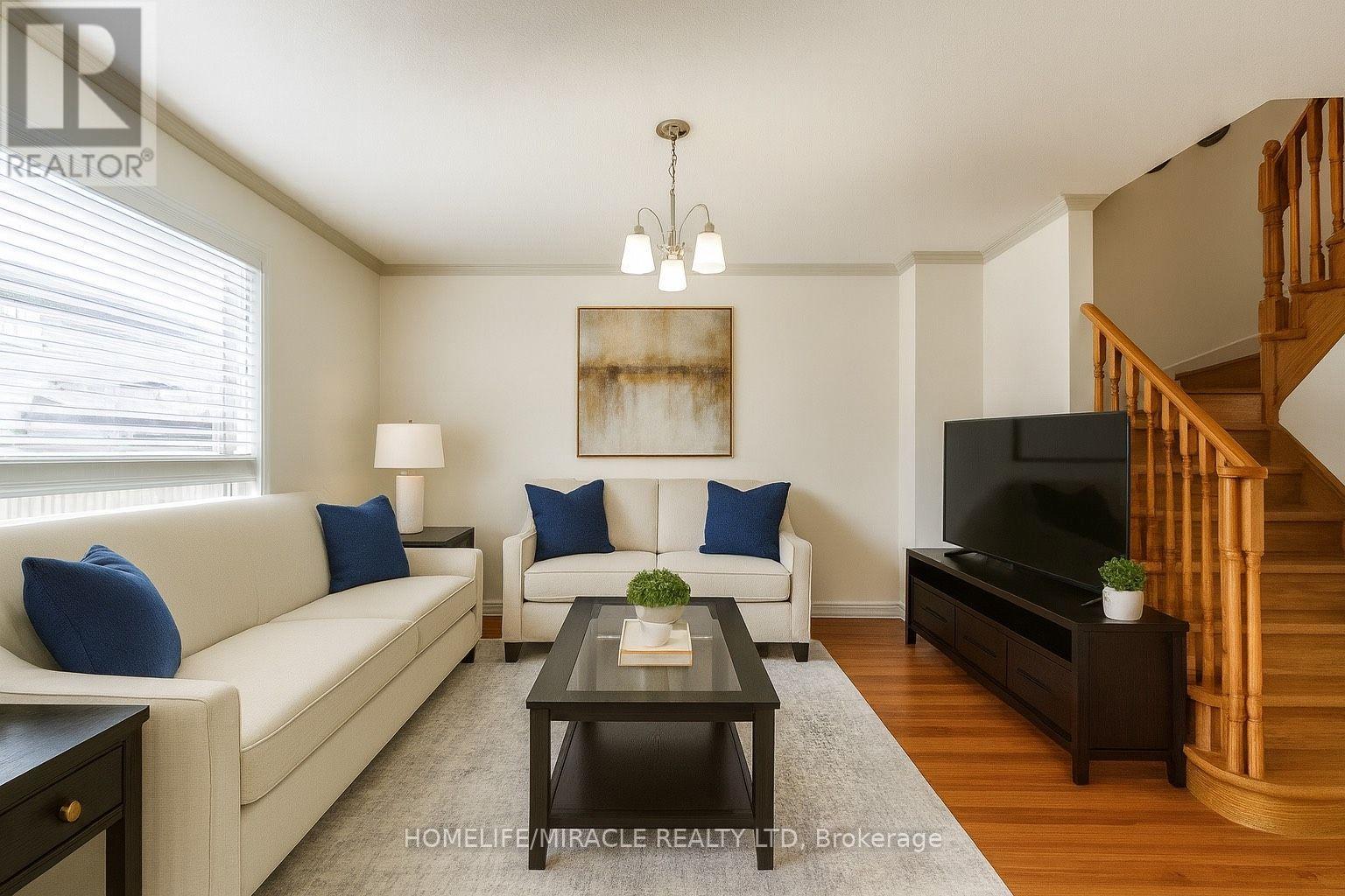 9 Trumpet Valley Boulevard, Brampton, Ontario  L7A 3P4 - Photo 3 - W12607114