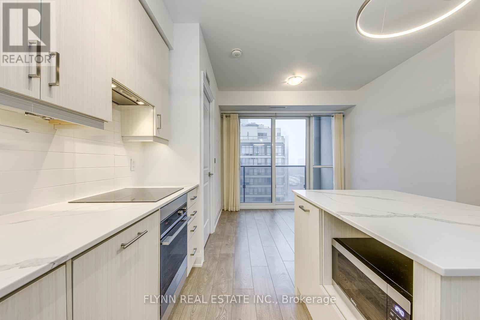 2001 - 36 Elm Drive W, Mississauga (City Centre), Ontario  L5B 0N3 - Photo 15 - W12633174