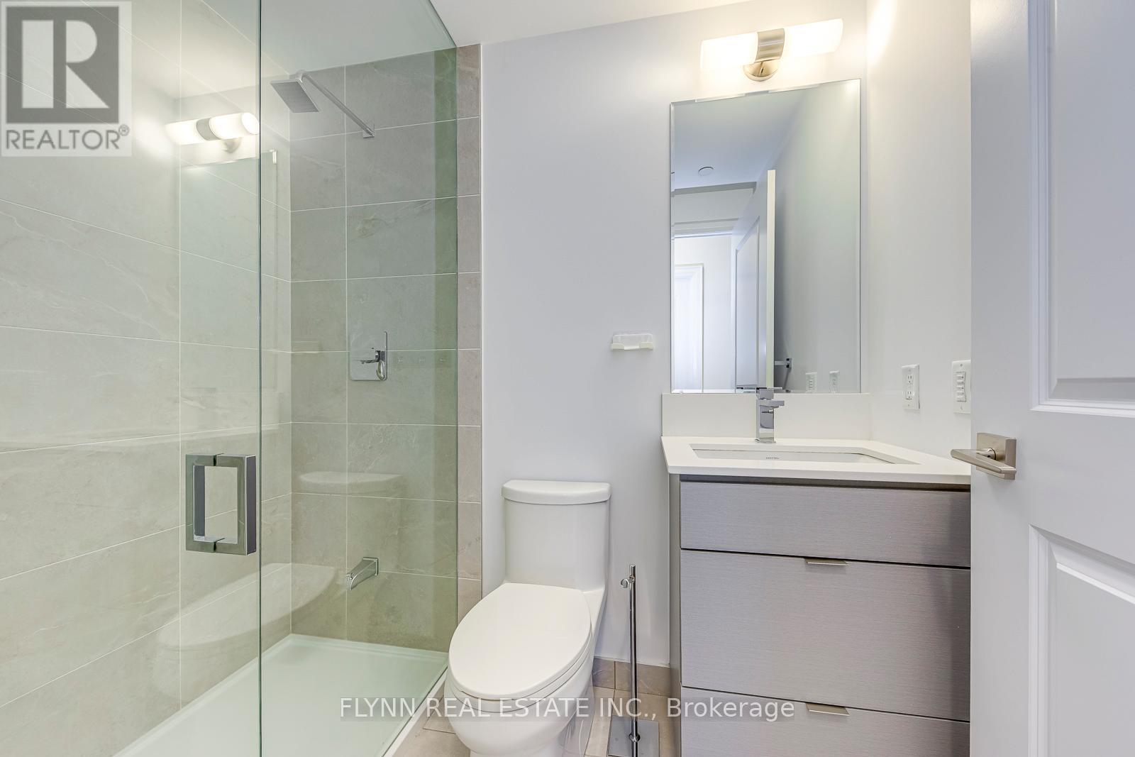 2001 - 36 Elm Drive W, Mississauga (City Centre), Ontario  L5B 0N3 - Photo 31 - W12633174