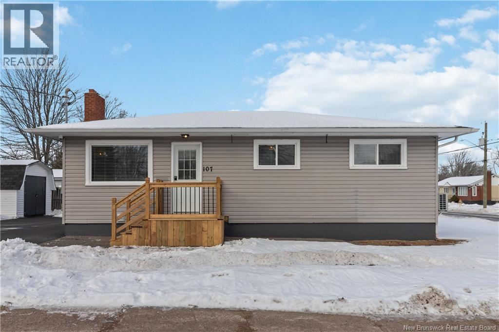 107 Hastings Street, Moncton, New Brunswick  E1C 4A5 - Photo 1 - NB131262