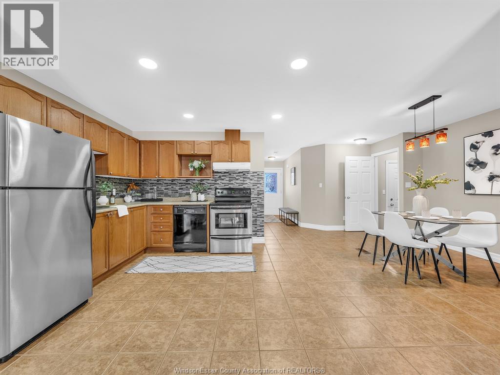 1875 Chateau, Windsor, Ontario N8P 1M6 - Photo 7 - 25031654