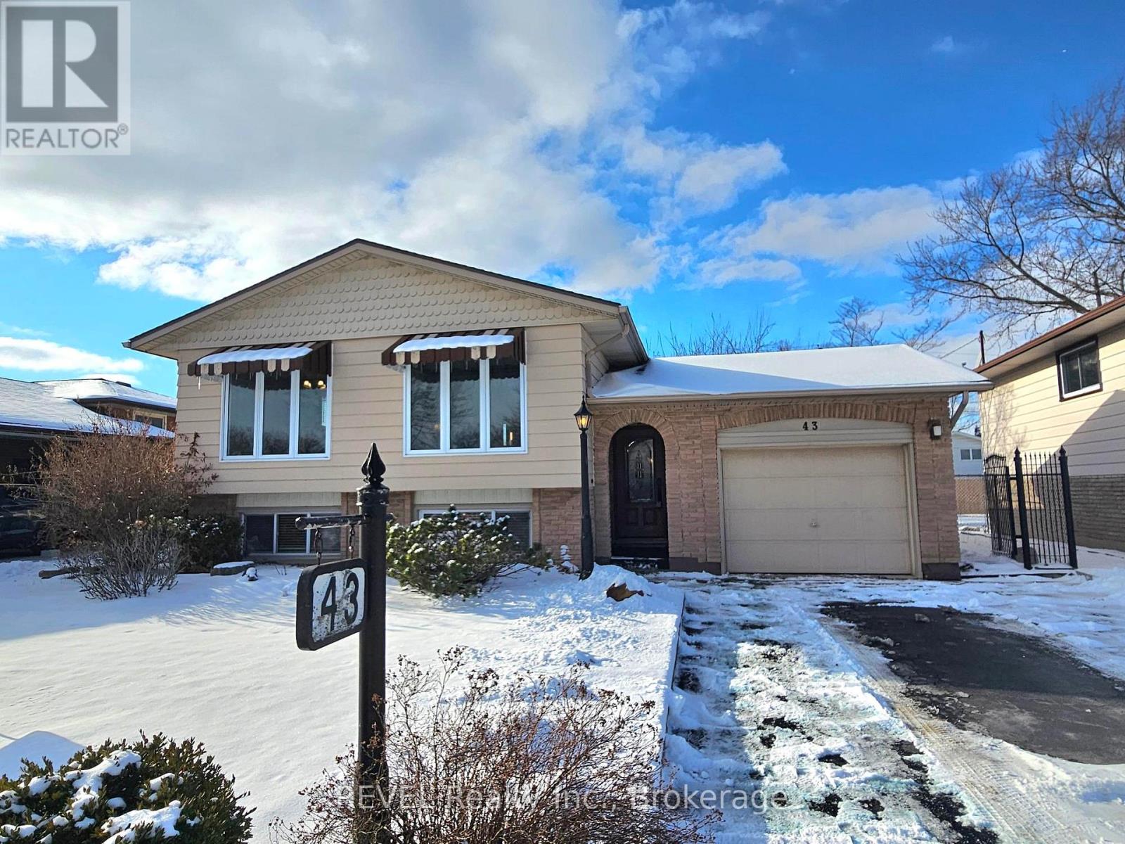 43 TRELAWN PARKWAY, Welland, Ontario