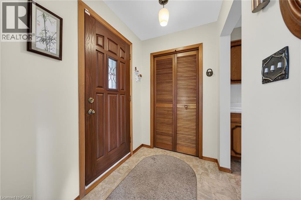 90 Pottruff Road N, Hamilton, Ontario  L8H 2M1 - Photo 4 - 40793842