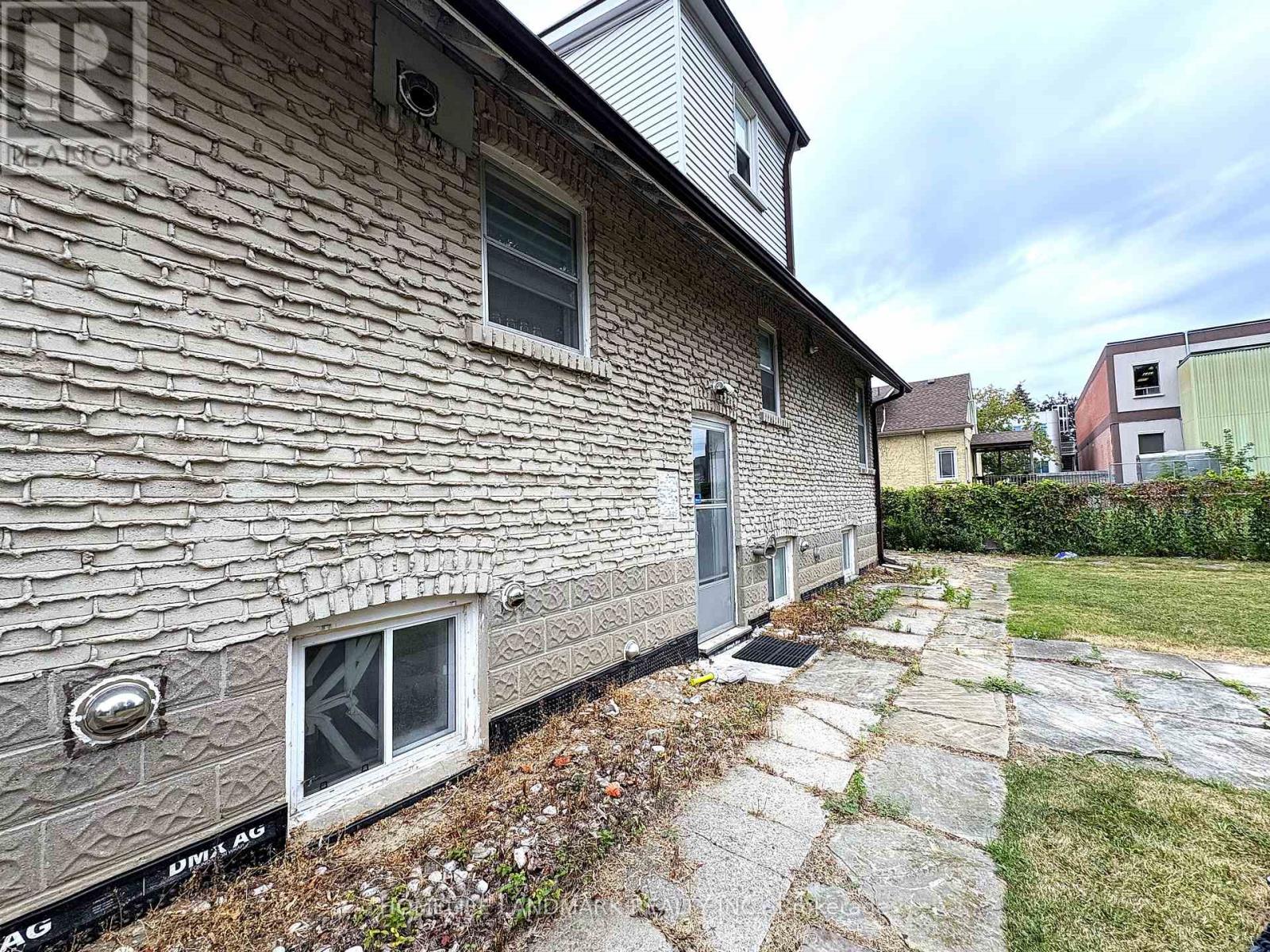 Basement N - 9 Lamont Avenue, Toronto (Agincourt South-Malvern West), Ontario  M1S 1A8 - Photo 3 - E12633192