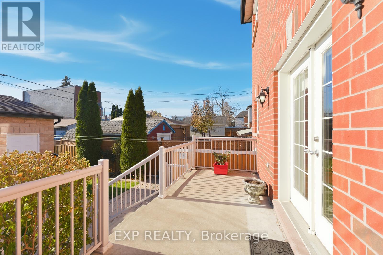 229 Dunraven Drive, Toronto, Ontario  M6M 1H8 - Photo 26 - W12562550