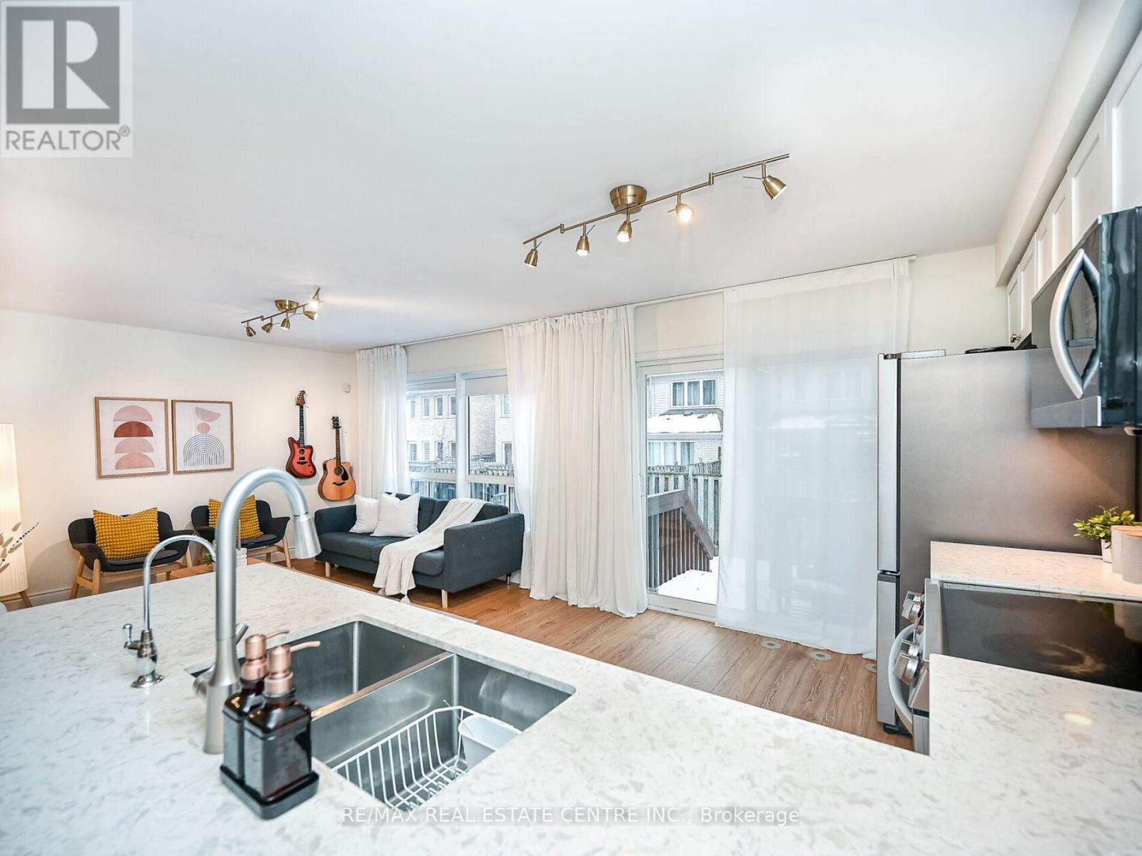 778 Johnson Heights, Milton (Co Coates), Ontario  L9T 0J7 - Photo 16 - W12601018