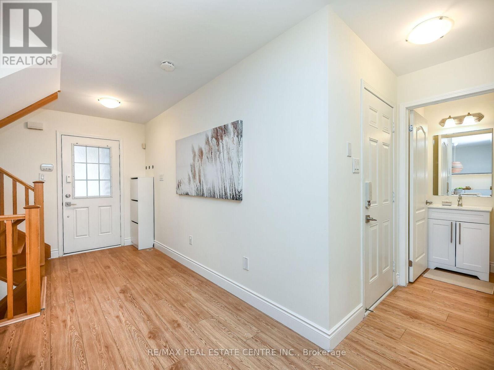 778 Johnson Heights, Milton (Co Coates), Ontario  L9T 0J7 - Photo 17 - W12601018