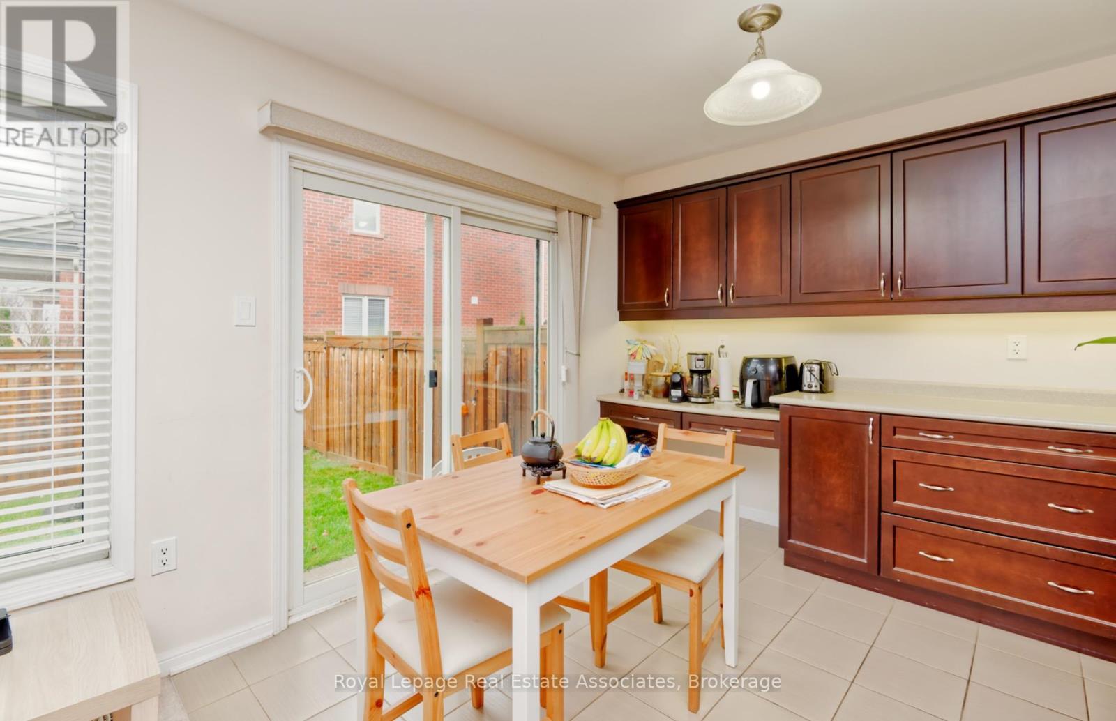 440 Dalhousie Gate, Milton, Ontario  L9T 8G6 - Photo 14 - W12633204