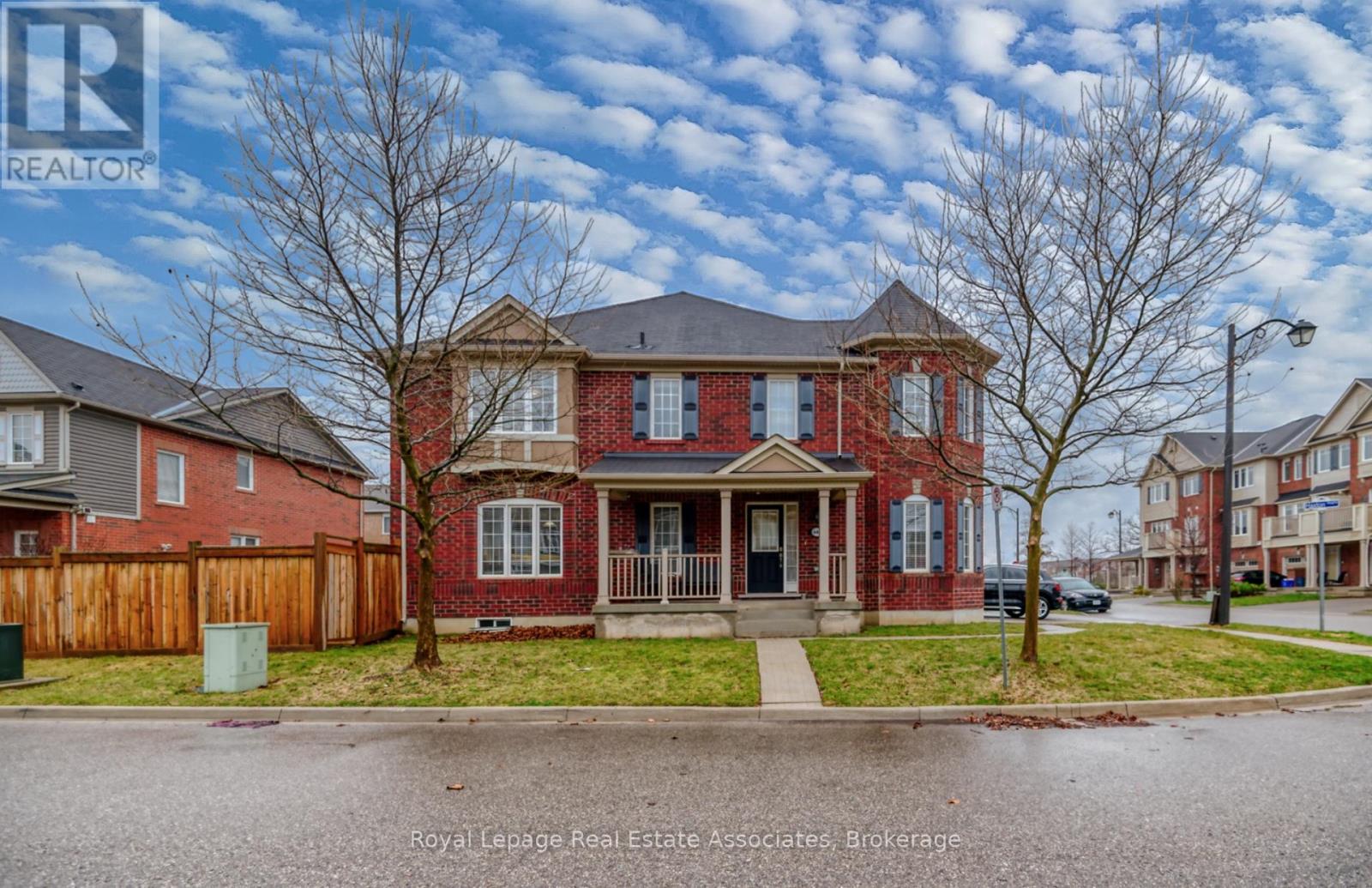 440 Dalhousie Gate, Milton, Ontario  L9T 8G6 - Photo 5 - W12633204