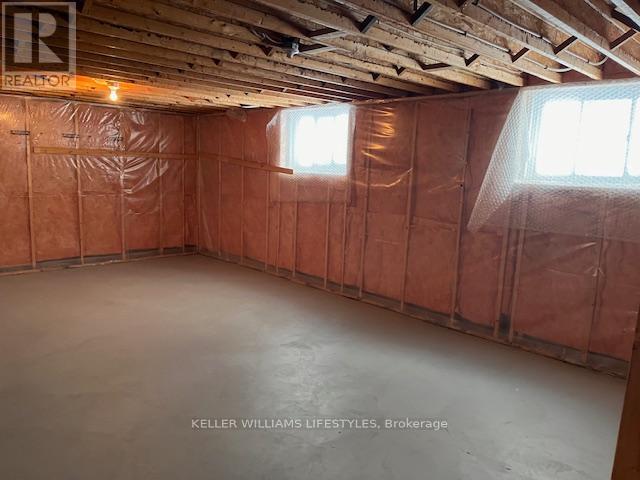 1662 Shore Road, London South, Ontario  N6K 5B9 - Photo 37 - X12629712